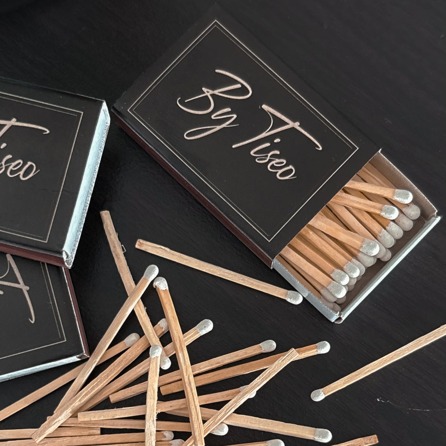 By Tiseo Luxury Matchbox