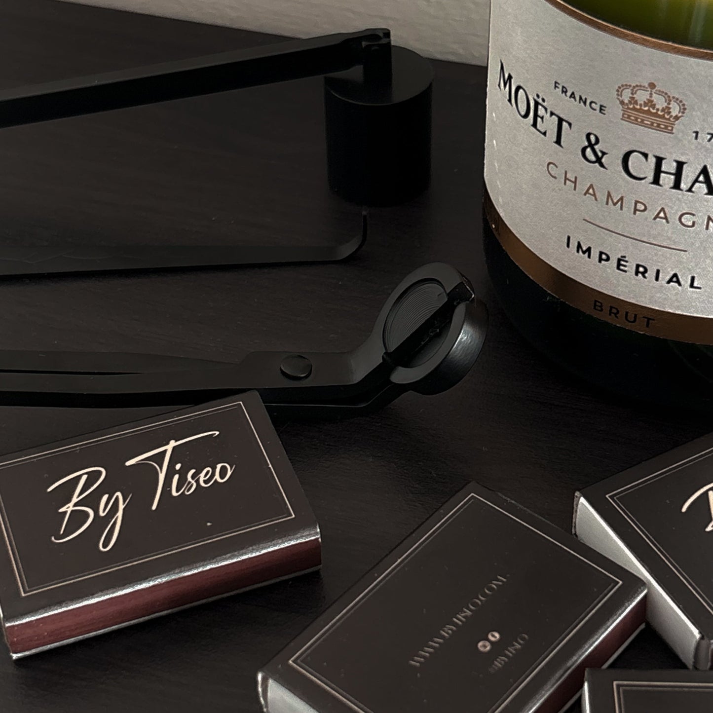 By Tiseo Luxury Matchbox